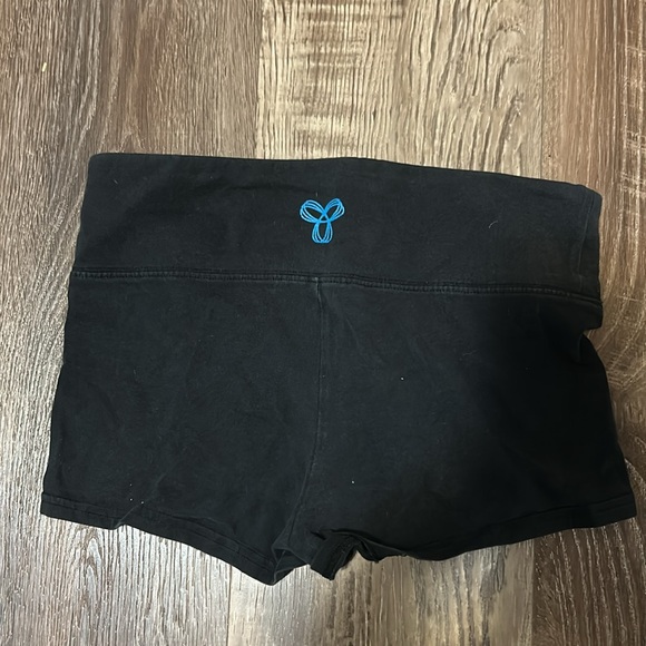 TNA shorts. - Picture 2 of 3